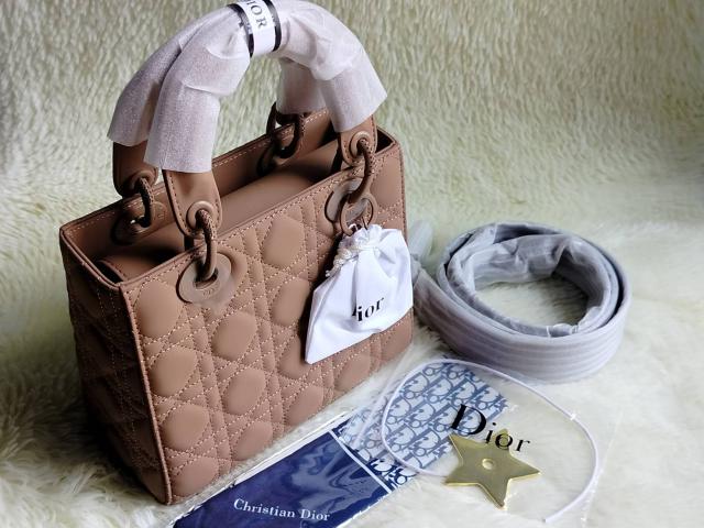 กระเป๋า Dior - Small Lady Dior My ABCDior Bag (สีน้ำตาลอ่อน)
