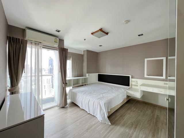 ขาย Silom Suite Condominium(สีลม สวีท คอนโดมิเนียม) 52 ตร.ม ชั้น 33 ติด BTS Saint Louis | Super prime location