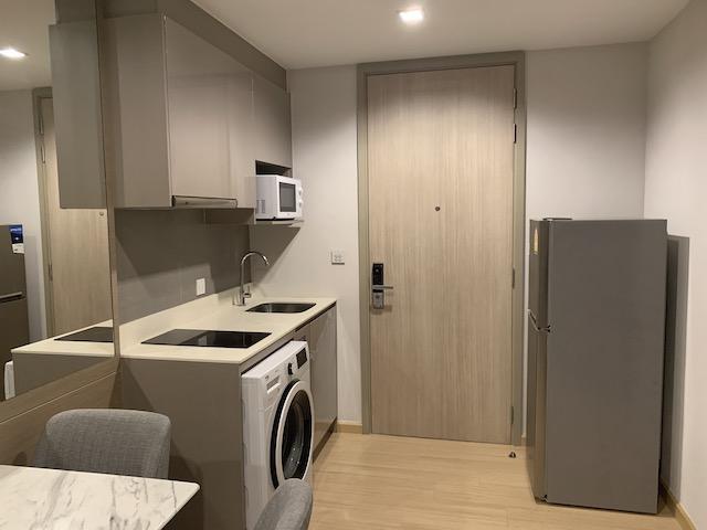 Whizdom Connect nice clean convenient 11th floor BTS Punnawithi