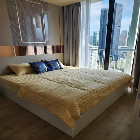 Noble Recole Sukhumvit 19 spacious private 21st floor BTS Asoke