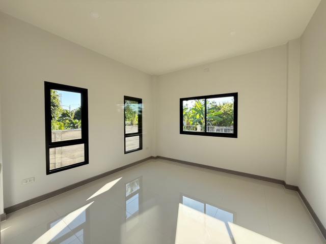 บ้านชั้นเดียวสร้างใหม่ บ้านน้ำโท้ง ซอย 2 ต.สบแม่ข่า อ.หางดง เชียงใหม่