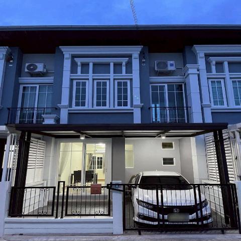 บ้านว่างให้เช่า 20,000 บาท/เดือน #โกลเด้นทาวน์ เชียงใหม่ – #ทาวน์โฮมหรู 2 ชั้น ใจกลางเมือง #เฟอร์นิเจอร์ครบ #ติดกาดรวมโชค เดินทางสะดวกสุดๆ