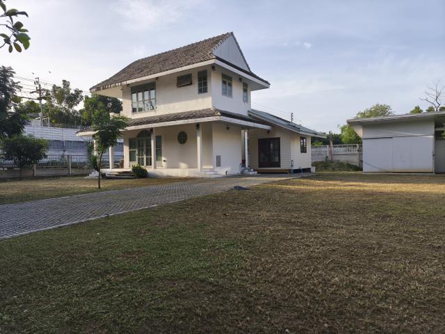ขายบ้านเดี่ยว 2 ชั้น หมู่บ้านกรีนิชชาเลต์ ถนนบรมราชชนนี เขตทวีวัฒนา จังหวัดกรุงเทพมหานคร 