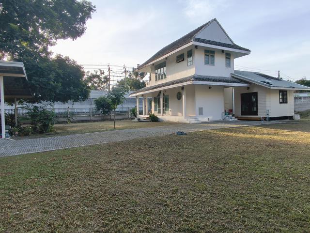 ขายบ้านเดี่ยว 2 ชั้น หมู่บ้านกรีนิชชาเลต์ ถนนบรมราชชนนี เขตทวีวัฒนา จังหวัดกรุงเทพมหานคร 