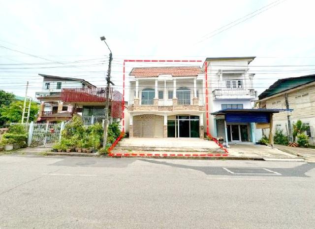 ตลาดวัดธาตุ รร.เซ็นต์ปอลหนองคาย 1.7กม ให้เช่าอาคารพาณิชย์ 2 ชั้น 36 ตร.วา.290 ตร.ม.2 นอน 2 น้ำ ติดถนนหลัก ตลาดท่าเสด็จ 3.2 กม.