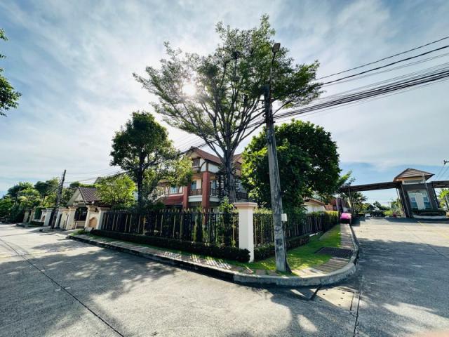 ขายบ้านเดี่ยว ทำเลดี หมู่บ้านลัดดารมย์ วัชรพล สุขาภิบาล 5  เขตสายไหม จังหวัดกรุงเทพมหานคร