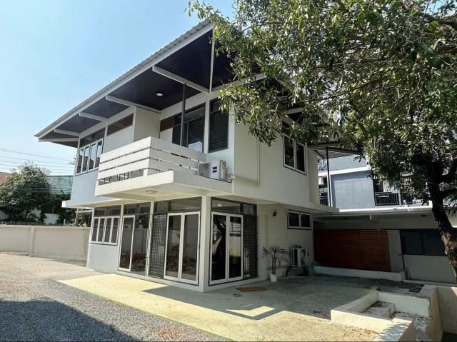 ปล่อยเช่า บ้านเดี่ยว สุขุมวิท 60ทับ1 ใกล้ BTS บางจาก 280ม. 156sq.w 624 sq.m. 4 ห้องนอน 