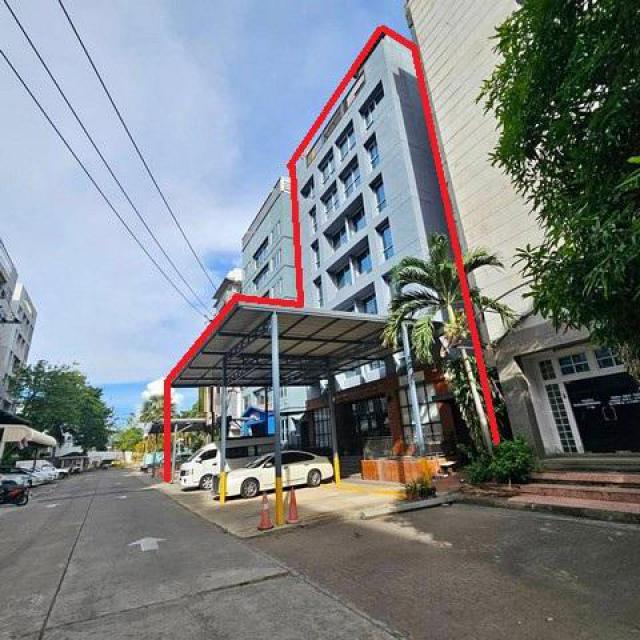 ขายอาคารสำนักงาน 9 ชั้น 3600 ตรม. ซอยผูกมิตร ถนนศรีนครินทร์ ใกล้รถไฟฟ้าสถานีศรีอุดม