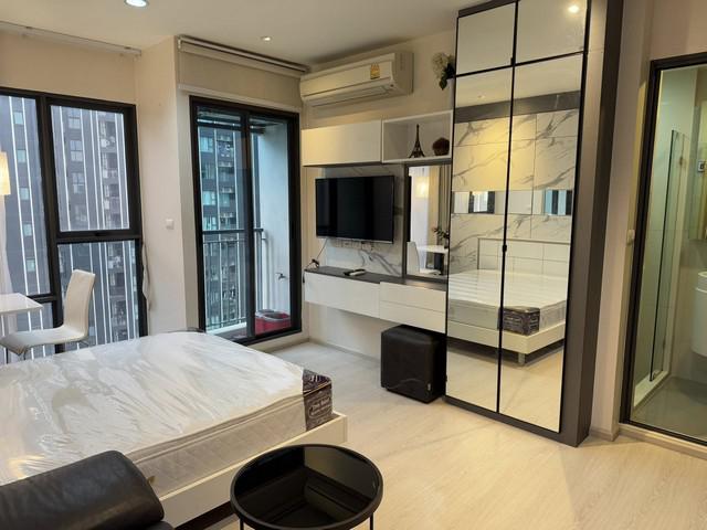 เช่า RR180 Rhythm Asoke ห้องสวย เฟอร์นิเจอร์ครบครัน ใกล้รถไฟฟ้า