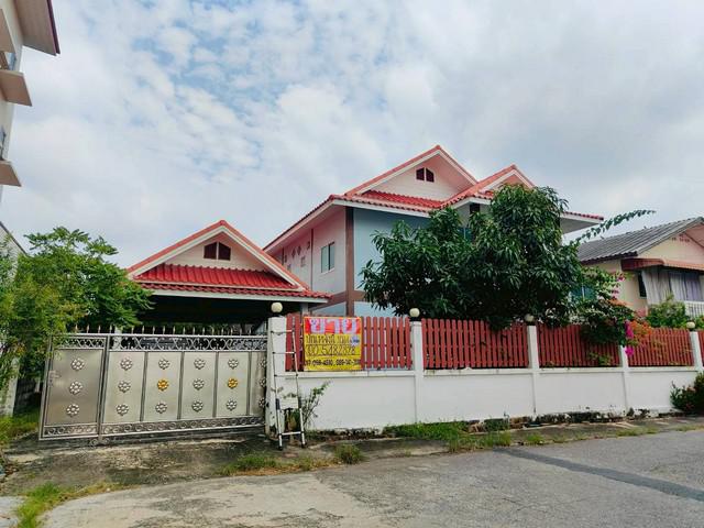 ขายบ้านเดี่ยว 2 ชั้น 100 ตร.วา   หมู่บ้านคู่ขวัญหรรษา 6   ฟังก์ชันครบ พร้อมเข้าอยู่  ใกล้ซีคอน บางแค ZB093
