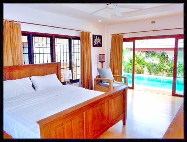 บ้านเดี่ยว  พร้อมเฟอร์ 62 ตร.วา.ทำเลบางละมุง ชลบุรี  3 นอน สยามคันทรีคลับ โอลด์คอร์ส 3.0 กม. 242 ตร.ม. รร.นานาชาติหัสดิน 600 ม. 3 น้ำ 