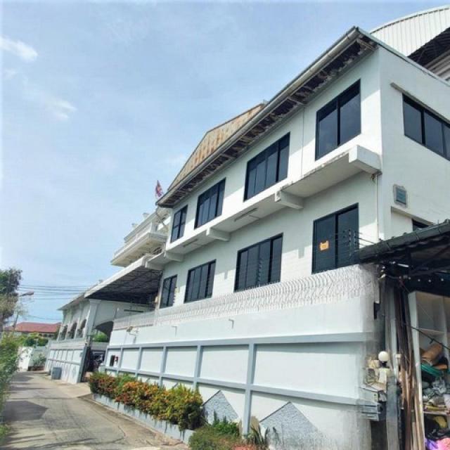 ขายด่วน! อาคารสำนักงาน  บนพื้นที่ดิน167 ตร.วา เพียง 25 ล้านบาท ซอยพุทธบูชา 2