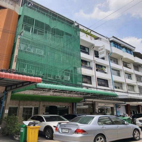 ให้เช่าอาคารพาณิชย์ 5 ชั้น+ชั้นดาดฟ้า 1,080 ตรม. มีลิฟท์ ซ.รัชดาภิเษก 22 ใกล้ MRT รัชดาภิเษก