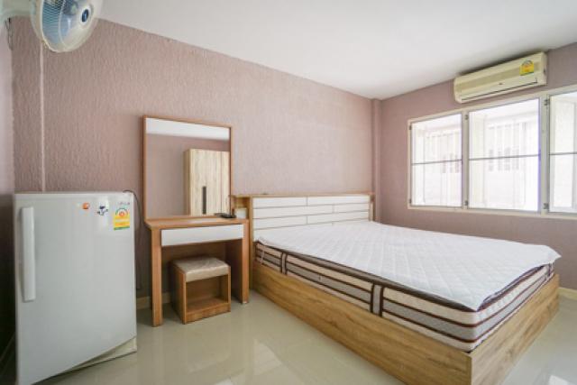 ห้องพักใกล้เซ็นทรัลสมุย อพาร์ทเม้นท์ให้เช่า ชั้นที่ 2 ห้องแอร์ใกล้หาดเฉวง บ่อผุด อำเภอเกาะสมุย สุราษฎร์ ที่พักรายเดือน เกาะสมุย หอพักสมุย