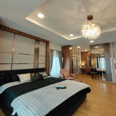 บ้านเดี่ยว 2 ชั้น ทำเลทอง  สไตล์โมเดิร์น ทำเลใกล้ทะเลนาจอมเทียน - สัตหีบ จังหวัดชลบุรี