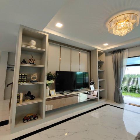 บ้านเดี่ยว 2 ชั้น ทำเลทอง  สไตล์โมเดิร์น ทำเลใกล้ทะเลนาจอมเทียน - สัตหีบ จังหวัดชลบุรี