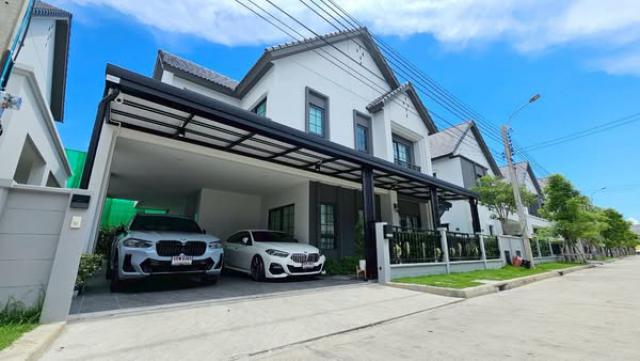 ขายบ้านหรู พร้อมอยู่ หมู่บ้าน Centro บางนา56.50 ตร.วา | พื้นที่ใช้สอยกว้างขวาง 256 ตรม. ???? 4 ห้องนอน ???? 5 ห้องน้ำ