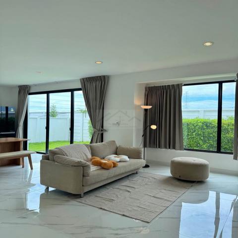 ให้เช่าบ้านแฝดหลังมุม โคโม่ เบียงก้า บางนา Como Bianca สไตล์ Minimal Eco Living หลังใหม่ ไม่เคยปล่อยเช่า ใกล้เมกะบางนาและวงแหวนกาญจนา