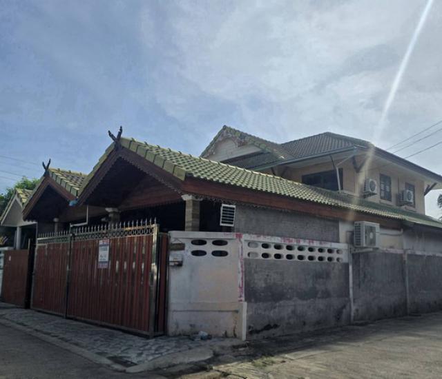 Townhouse - ขนาดเท่ากับ 40 ตาราง.วา 0 งาน 0 Rai  2890000 - สภาพแวดล้อม-ดี