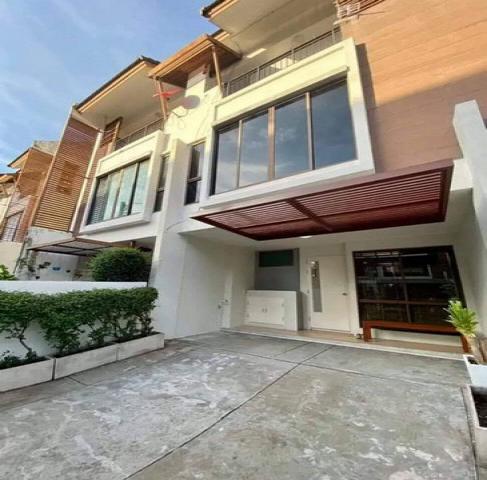 ให้เช่าทาวน์โฮม 3ชั้น The Private Sukhumvit-Bangchak สุขุมวิท 97/1 ที่ดิน 23 ตรว พื้นที่ใช้สอย 180 ตรม เฟอร์นิเจอร์ครบ ใกล้ BTS บางจาก 