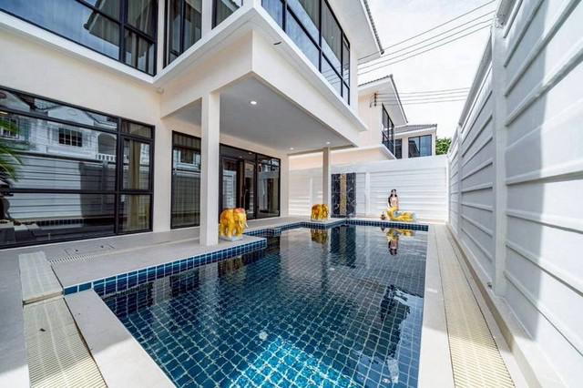 บ้านหรูพัทยา ขายพูลวิลล่า 7 ห้องนอน ใจกลางเมือง ใกล้หาดพัทยา TP-H1567
