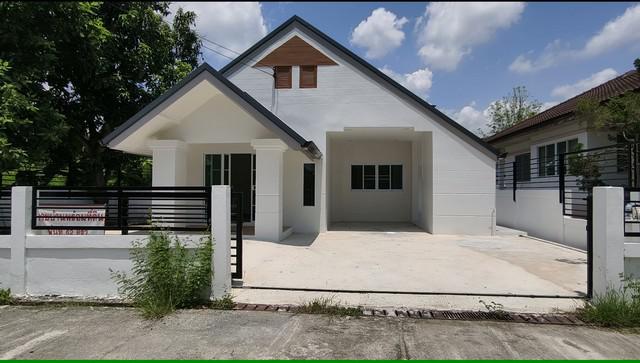บ้านสวยสไตล์มินิมอล ทำเลดี เดินทางสะดวก ใกล้เมืองเชียงใหม่