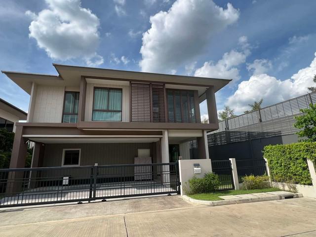LV53227 ให้เช่า บ้านเดี่ยว บุราสิริ กรุงเทพกรีฑา Burasiri Krungthepkreetha ติดกับโรงเรียนนานาชาติ Brighton
