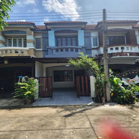 ขาย townhouse ปาริชาติ 345 1490000 บาท. 2Bedroom 18 ตารางวา 0 NGAN 0 Rai ใกล้ - ศูนย์ราชการแจ้งวัฒนะ - รร. หอวัง นนทบุรี - โรบินสัน ศรีสมาน - การเดินทาง เข้าออกได้หลายเส้นทาว ทั้ง ถ. 345, ถ. ราชพฤกษ์, ถ. สรงประภา, ถ.ติวานนท์, ถ.รังสิต-ปทุมธานี และ ทา