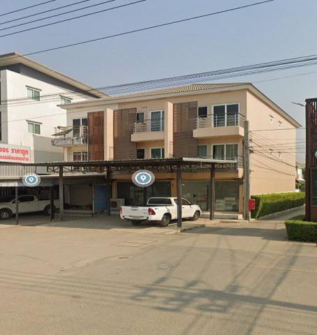 บ้านกล้วย-ไทรน้อย 2.3 กม. ทำเลเยี่ยม  8 น้ำ  MRT คลองบางไผ่ 4.6 กม.ให้เช่าอาคารโชว์รูม 3 ชั้น 2 คูหา 42ตร. วา. 492ตร.ม. 6 นอน