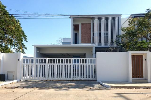 พูลวิลล่า สไตล์โมเดิร์นมินิมอล ดีไซน์เรียบง่าย เชียงใหม่วิวดอย1 หางดง