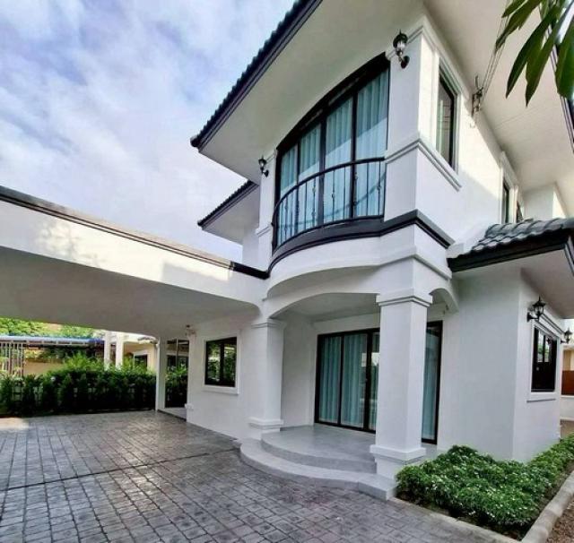 บ้านเดี่ยว 2 ชั้น รีโนเวทใหม่ บ้านสวย ทำเลเงียบสงบ โครงการ ลากูนน่าโฮม สันทราย 