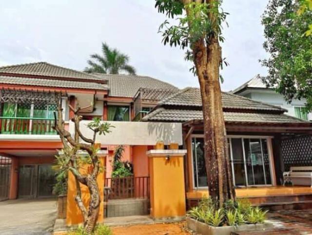 #ขายขาดทุนบ้านเดี่ยว 2 ชั้น ลาดพร้าว 107 ใกล้ BTS สายสีเหลือง  พื้นที่ใหญ่ จอดรถได้เพียบ เขตบางกะปิ จังหวัดกรุงเทพมหานคร