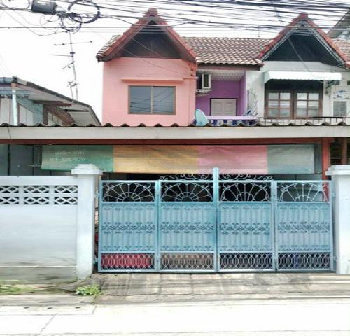 ขายทาวน์เฮาส์ 2ชั้น 21 ตร.ว ในชุมชนสุรทรธรรม ซอยวชิรธรรมสาธิต 57 สุขุมวิท 101/1