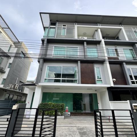 โฮมออฟฟิศสหการประมูล BSquare บีสแควร์พระราม9-เหม่งจ๋าย 4ชั้น 500 sq.m. 