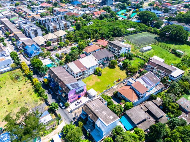 ขายที่ดินแปลงสวยทำเลดี ใจกลางเมืองลาดพร้าว 18 เขตจตุจักร กรุงเทพ (เจ้าของขายเอง)